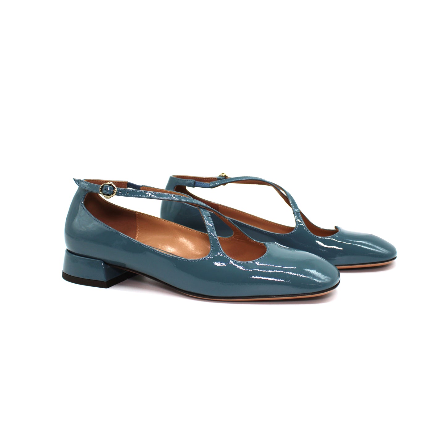 Pump Two for Love in vernice color lago