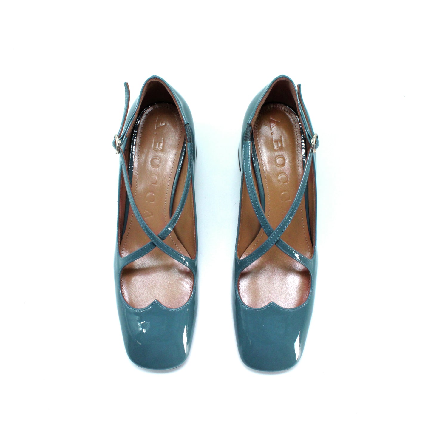 Pump Two for Love in vernice color lago