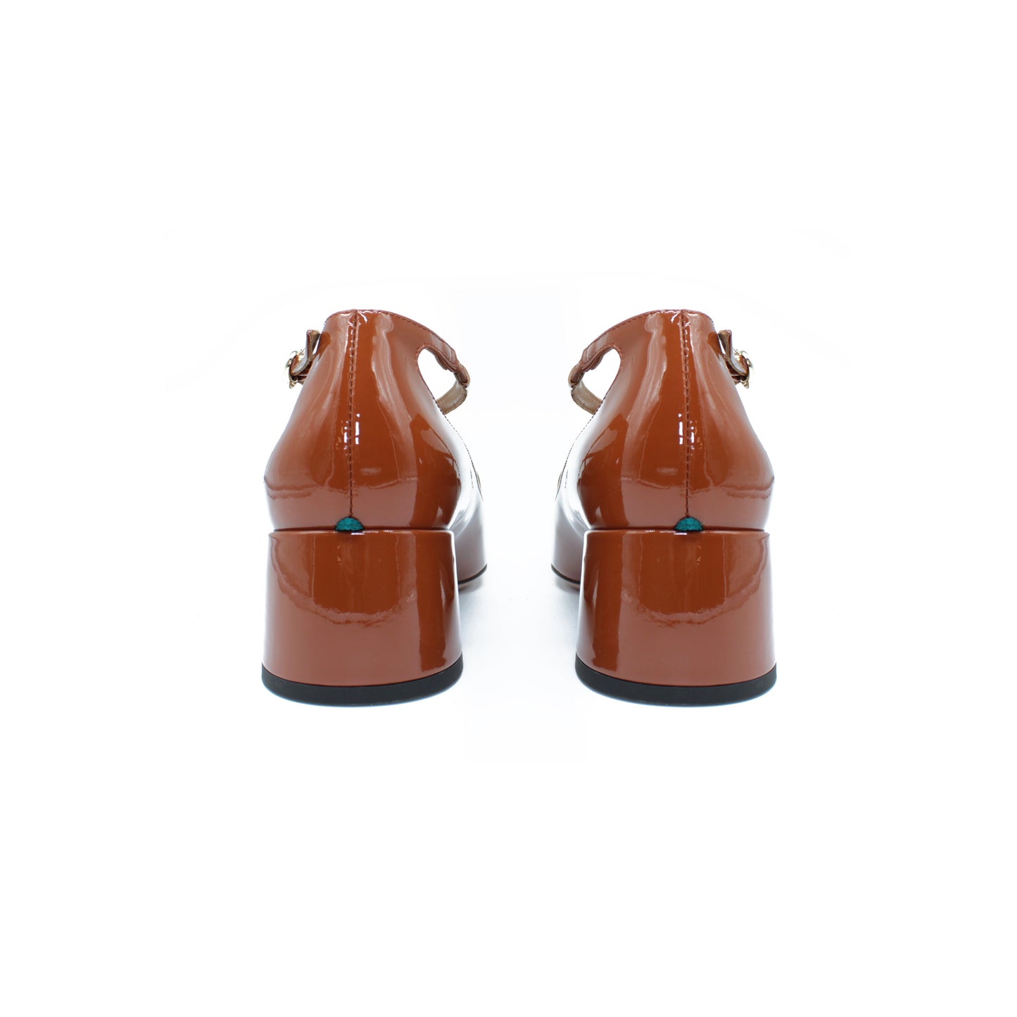 Pump Two for Love in leather-colored patent leather