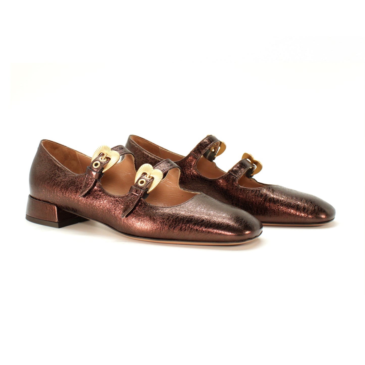 Double strap in walnut colored laminated leather