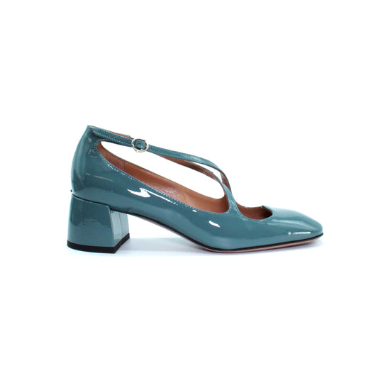 Two for Love in lake-coloured patent leather
