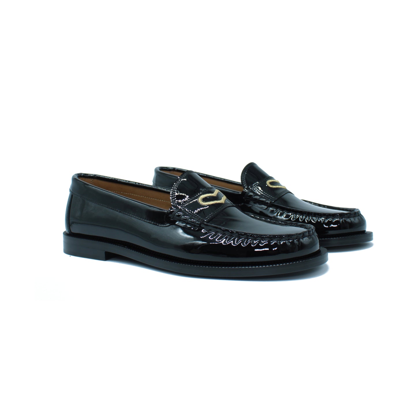 Moccasin in black patent leather