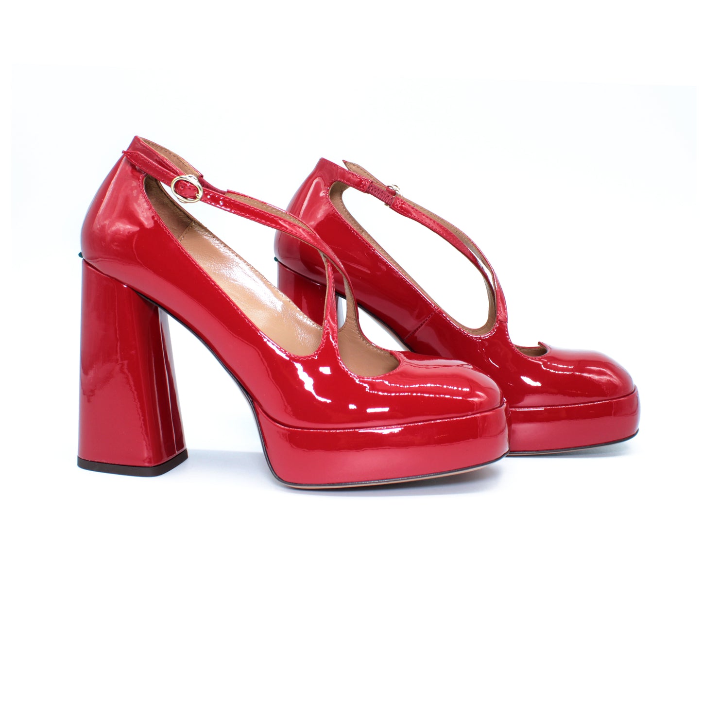 Plateau Pump Two for Love in red patent leather