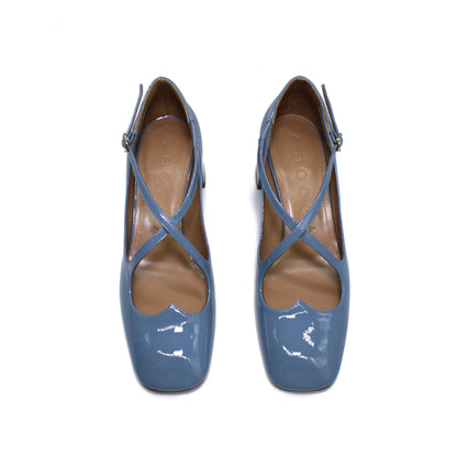 Pump Two for Love in smoky blue patent leather